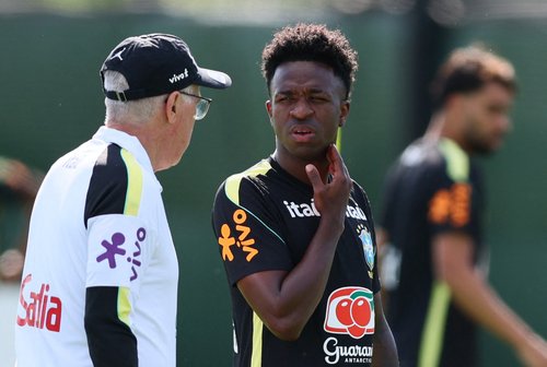 Soccer Football - FIFA World Cup 2026 - Brazil Training - Columbia Park Training Facility, Morristown, New Jersey, U.S. - June 15, 2026 Brazil coach Carlo Ancelotti and Vinicius Junior during training IMAGN IMAGES via Reuters/Caean Couto