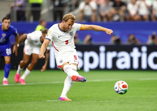 2026-06-17T201202Z_723899133_UP1EM6H1K401X_RTRMADP_3_SOCCER-WORLDCUP-ENG-CRO