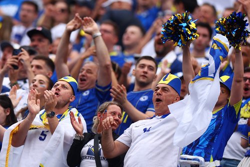 2026-06-18T183842Z_242053880_UP1EM6I1FSHWN_RTRMADP_3_SOCCER-WORLDCUP-SWI-BIH