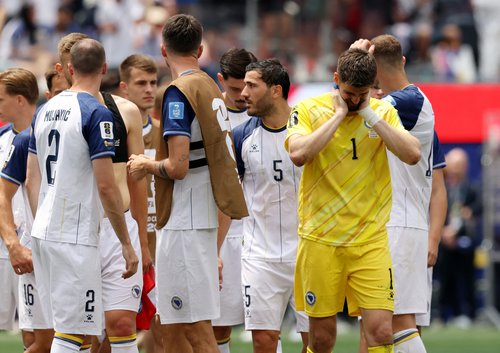 Soccer Football - FIFA World Cup 2026 - Group B - Switzerland v Bosnia and Herzegovina - Los Angeles Stadium, Inglewood, California, U.S. - June 18, 2026 Bosnia and Herzegovina's Nikola Vasilj and Sead Kolasinac look dejected after the match IMAGN IMAGES