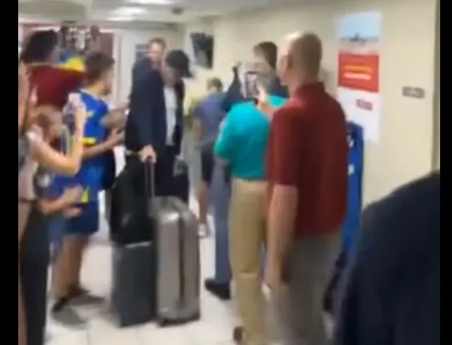 Pogledajte kako su Zmajevi dočekani u St.Louisu: Barbarez dobio ovacije (VIDEO)