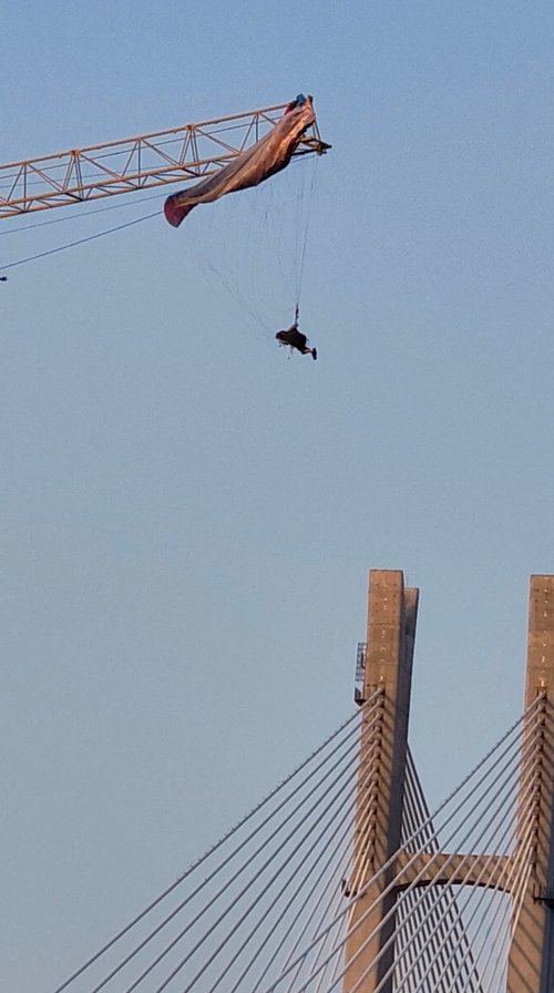 2026-06-20T083705Z_2003983652_RC2KXLA54T4R_RTRMADP_3_CHINA-PARAGLIDER