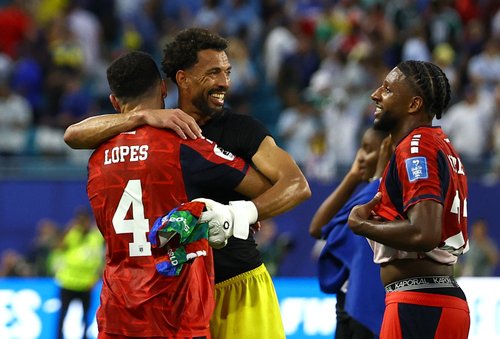 2026-06-22T001531Z_923481798_UP1EM6M00PTMP_RTRMADP_3_SOCCER-WORLDCUP-URY-CPV