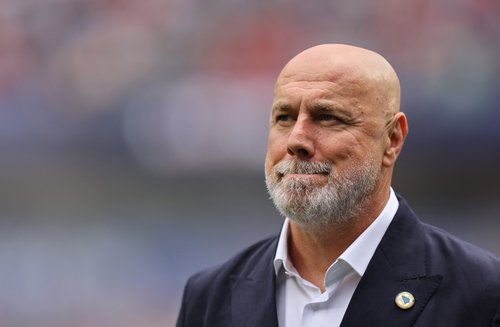 Soccer Football - FIFA World Cup 2026 - Group B - Switzerland v Bosnia and Herzegovina - Los Angeles Stadium, Inglewood, California, U.S. - June 18, 2026 Bosnia and Herzegovina coach Sergej Barbarez reacts at half time REUTERS/Daniel Cole