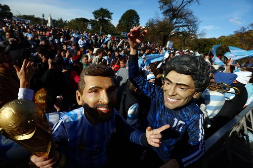 2026-06-22T192258Z_1982680463_UP1EM6M1EMJI7_RTRMADP_3_SOCCER-WORLDCUP-ARG-AUT-FANS-BUENOS-AIRES
