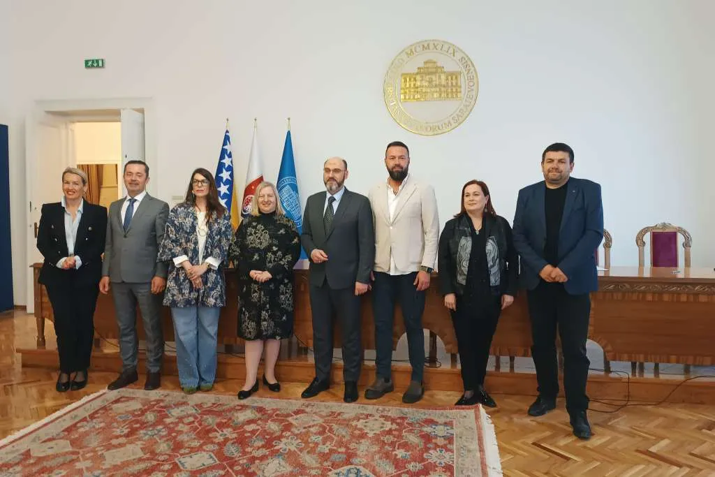 UNSA i Akademija scenskih umjetnosti potpisali sporazum o saradnji s četiri pozorišne institucije