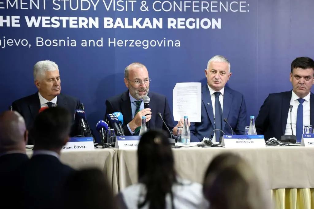 (VIDEO) Potpisana Deklaracija EPP-a, potpisnici po