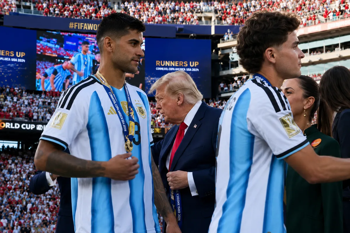Izazvao veliki skandal: Samo jedan fudbaler se nije želio rukovati s Donaldom Trumpom (VIDEO)