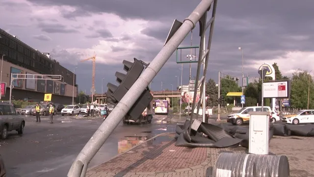 Veliko nevrijeme u Skoplju: Povrijeđeno 15 osoba