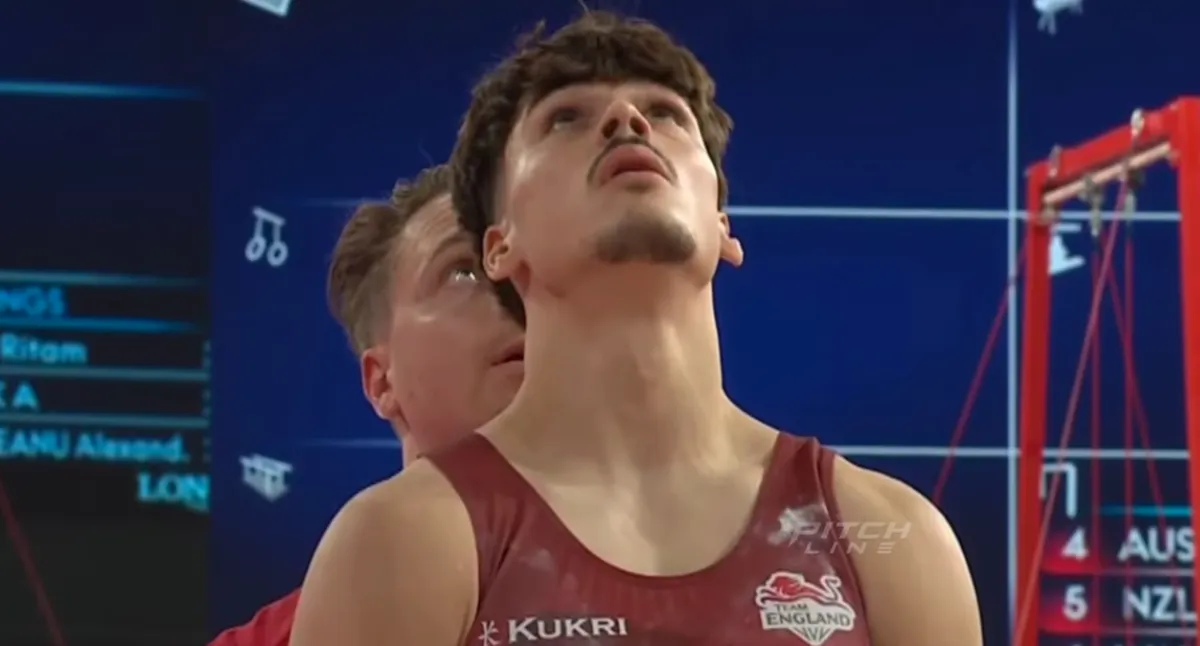 Stravičan pad na Igrama Komonvelta: Mladog gimnastičara iznijeli na nosilima nakon nesreće (VIDEO)