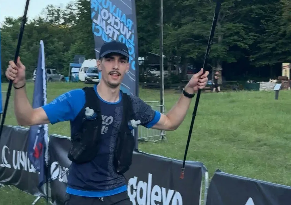 Čudo od djeteta na Bjelašnici: Sedamnaestogodišnji Rijad Ćesir kao najmlađi takmičar pokorio surovih 60 kilometara Vučko Traila!