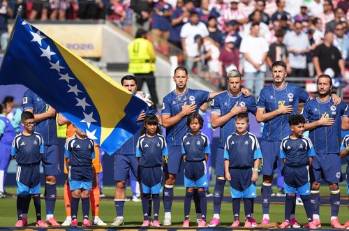 Soccer Football - FIFA World Cup 2026 - Round of 32 - United States v Bosnia and Herzegovina - San Francisco Bay Area Stadium, Santa Clara, California, U.S. - July 1, 2026 Bosnia and Herzegovina players line up during the nation HIMNA BOSNA I HERCEGOVINA