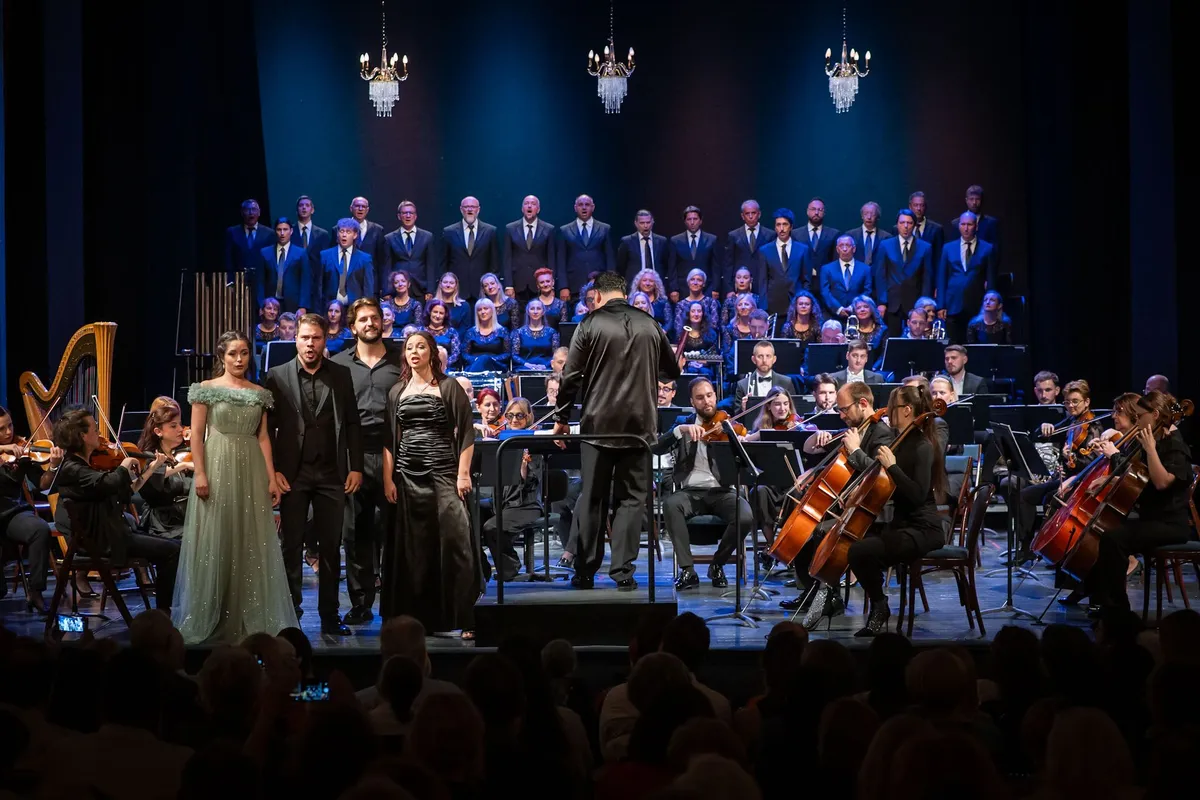 Spektakularnim koncertom "Viva la Opera" završena još jedna uspješna umjetnička sezona u Narodnom pozorištu Sarajevo