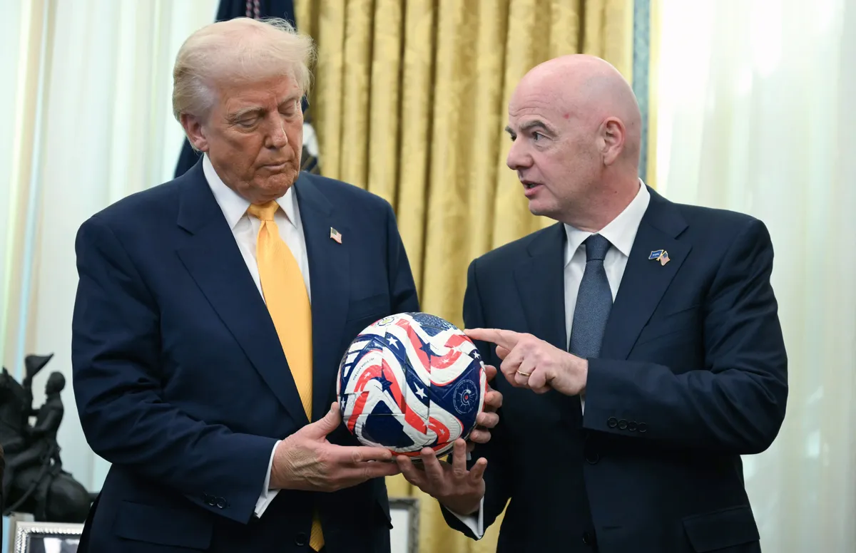 Isplivali detalji pritiska na FIFA-u nakon meča sa Zmajevima: Bijela kuća lobirala za Baloguna, Infantino popustio pod Trumpovim pozivom?