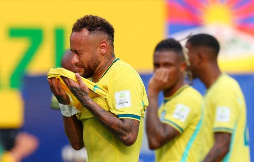 Soccer Football - FIFA World Cup 2026 - Round of 16 - Brazil v Norway - New York New Jersey Stadium, East Rutherford, New Jersey, U.S. - July 5, 2026 Brazil's Neymar Jr. looks dejected after the match as Brazil are eliminated from the World Cup REUTERS/Mi