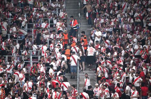 Soccer Football - UEFA Conference League - Final - Crystal Palace v Rayo Vallecano - Red Bull Arena, Leipzig, Germany - May 27, 2026 Medical staff and stewards are seen in the stand due to a medical emergency REUTERS/Annegret Hilse