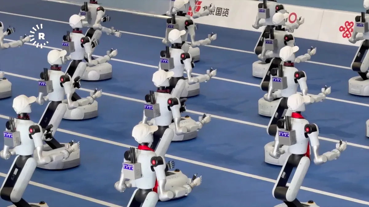 Kao scena iz budućnosti: Više od 2.000 humanoidnih robota odmjerava snage u Pekingu