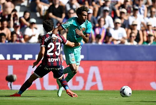 Soccer Football - LaLiga - Levante v FC Barcelona - Estadi Ciutat de Valencia ,