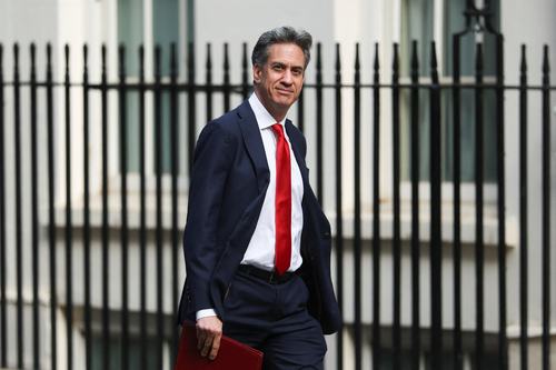 Britain's Foreign Secretary Ed Miliband arrives to attend a cabinet meeting at 10 Downing Street, in London, Britain, September 15, 2026. REUTERS/Toby Melville