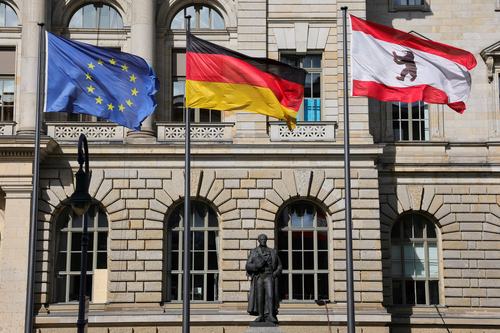 Flags of the European Union, Germany and Berlin flutter outside the Berlin state parliament (Abgeordnetenhaus) building on the day of the state election in Berlin, Germany, September 20, 2026. REUTERS/Fabrizio Bensch