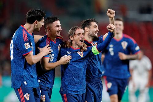 Soccer Football - Nations League - Group A3 - Czech Republic v Croatia - Fortuna Arena, Prague, Czech Republic - September 26, 2026 Croatia's Luka Modric celebrates scoring their first goal with teammates REUTERS/Eva Korinkova TPX IMAGES OF THE DAY