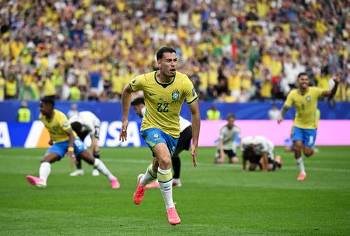 Soccer Football - FIFA World Cup 2026 - Round of 32 - Brazil v Japan - Houston Stadium, Houston, Texas, U.S. - June 29, 2026 Brazil's Gabriel Martinelli celebrates scoring their second goal REUTERS/Annegret Hilse