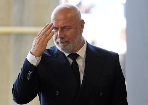 Soccer Football - FIFA Cup 2026 - Round of 32 - United States v Bosnia and Herzegovina - San Francisco Bay Area Stadium, Santa Clara, California, U.S. - July 1, 2026 Bosnia and Herzegovina coach Sergej Barbarez arrives before the match IMAGN IMAGES via R
