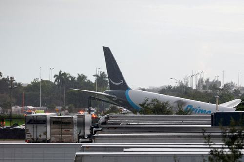 2026-09-06T210900Z_1718632209_RC2VDNA85MW5_RTRMADP_3_USA-CRASH-PLANE-MIAMI