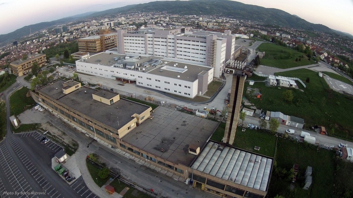Pacijent počinio samoubistvo skokom s petog sprata UKC-a RS
