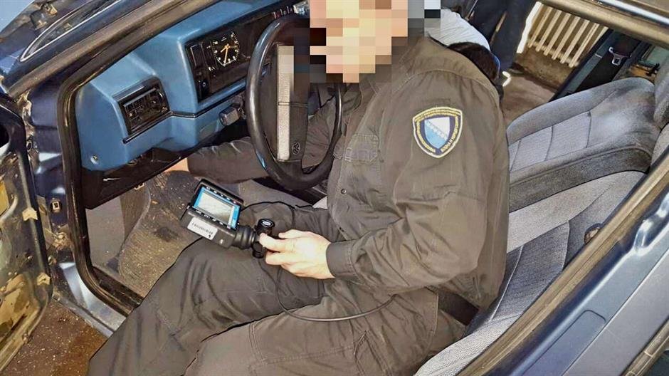 Velika zapljena na granici sa BiH: Pao sa 25 kilograma marihuane