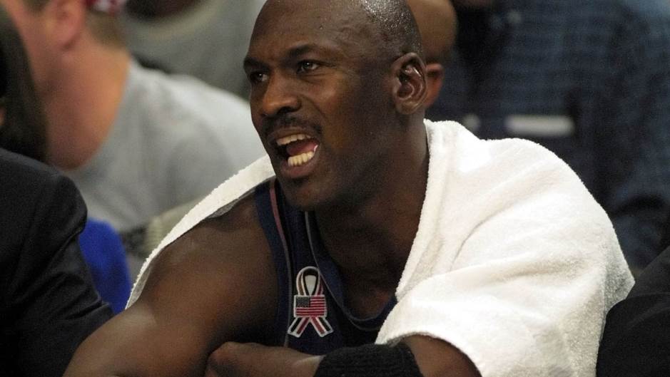 000_APW2001103119704