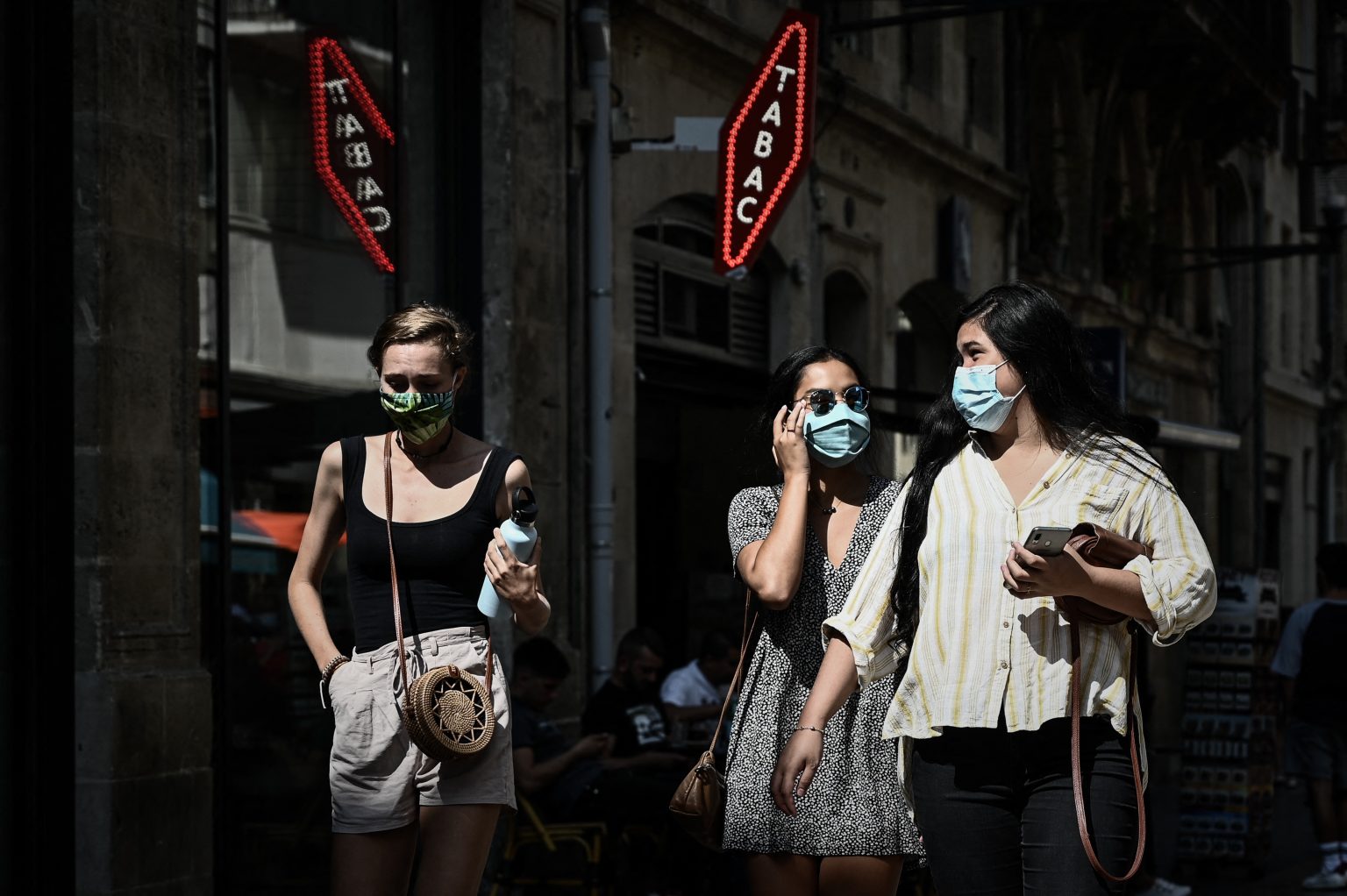 000_1X06L1-1536x1022