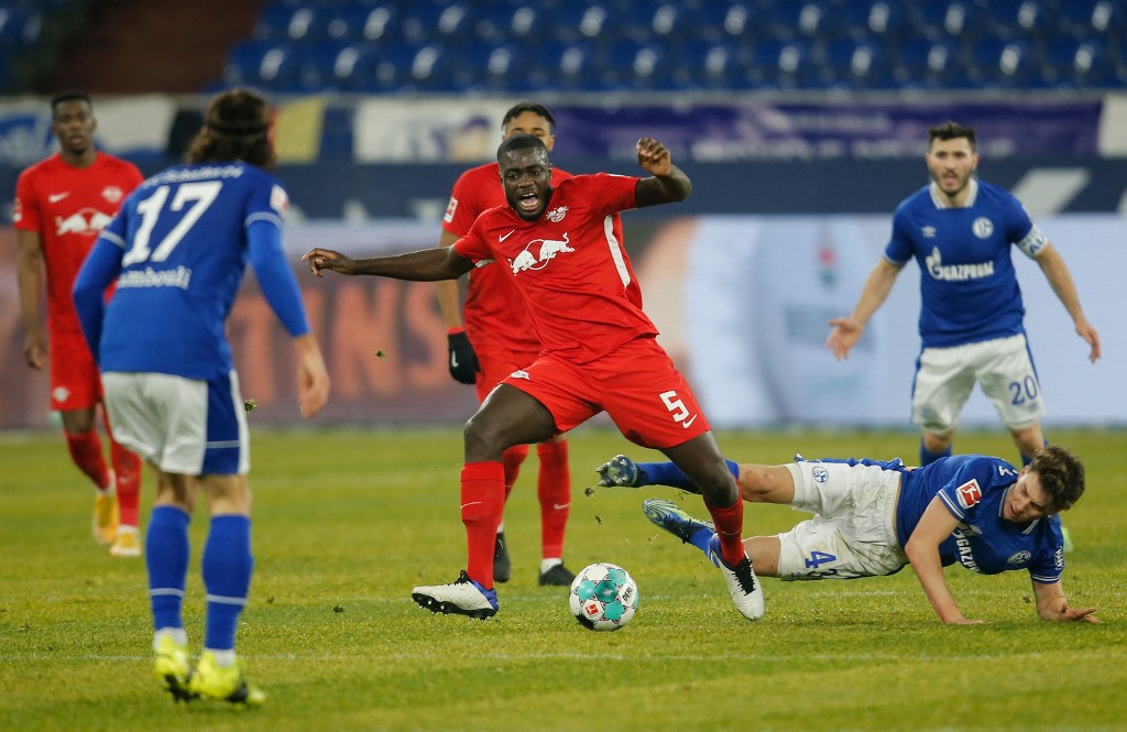 FBL-GER-BUNDESLIGA-SCHALKE-LEIPZIG