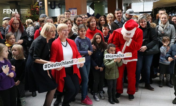 011218_Bazar_markica