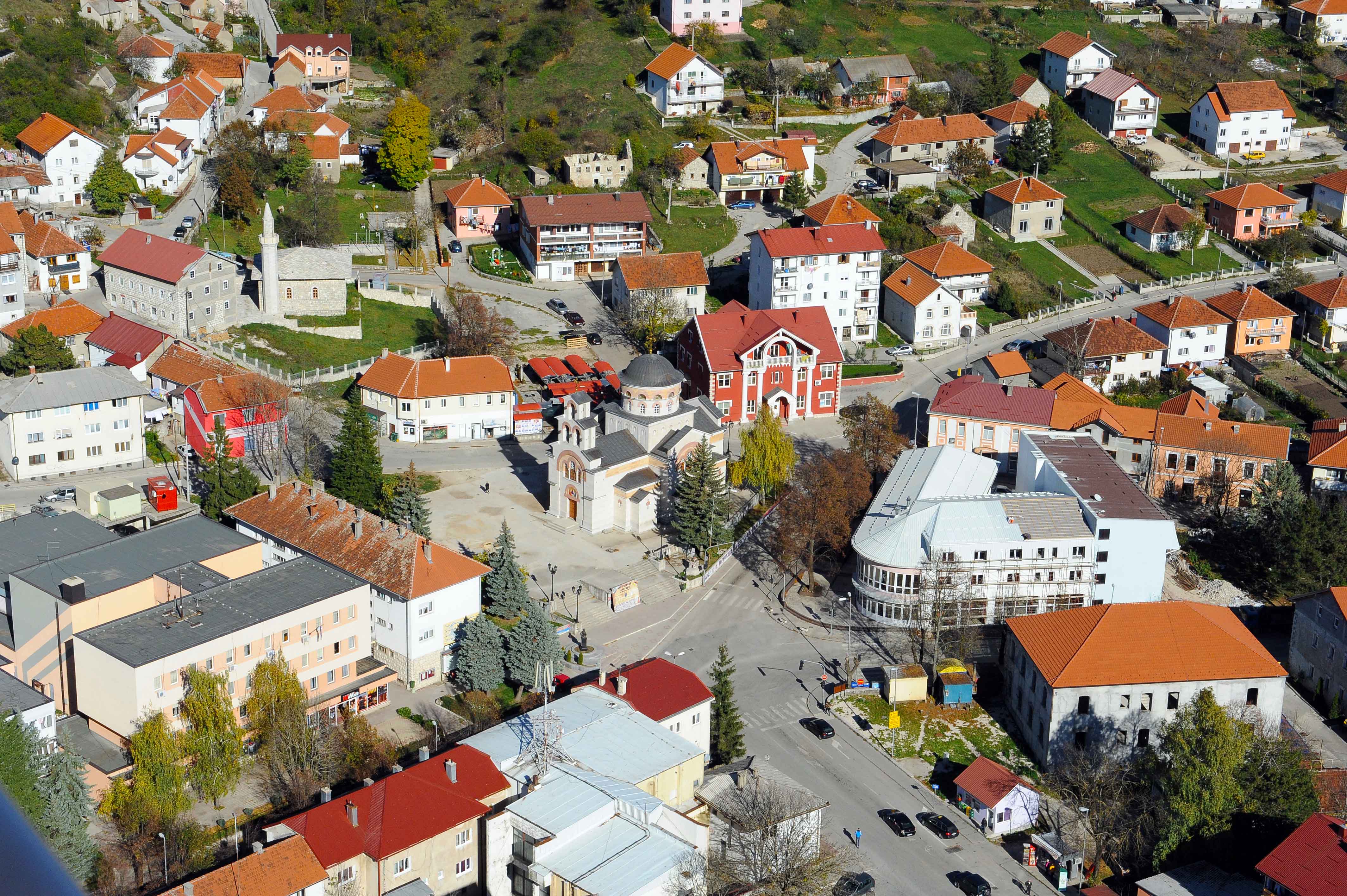 1. Gacko na jesenjem suncu