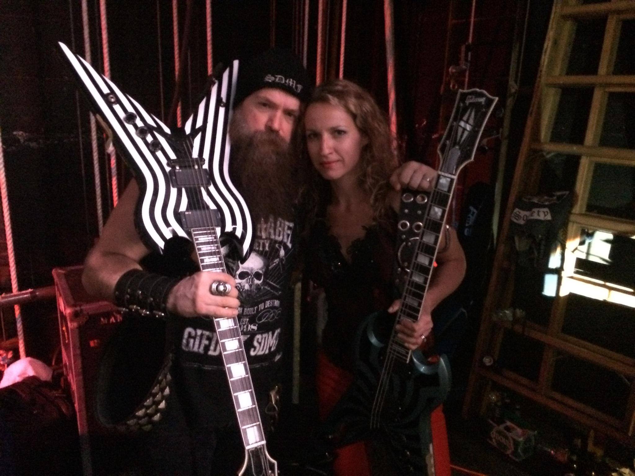 Facebook | Ana Popović