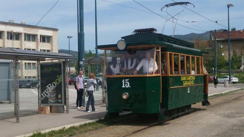 11198458_10153256601974061_91070337_n