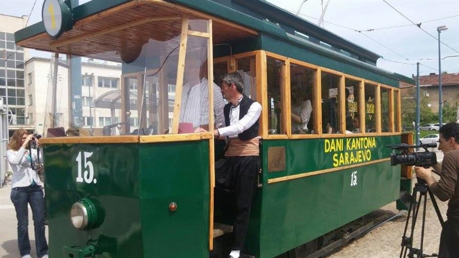 11210140_10153256601954061_452261411_n