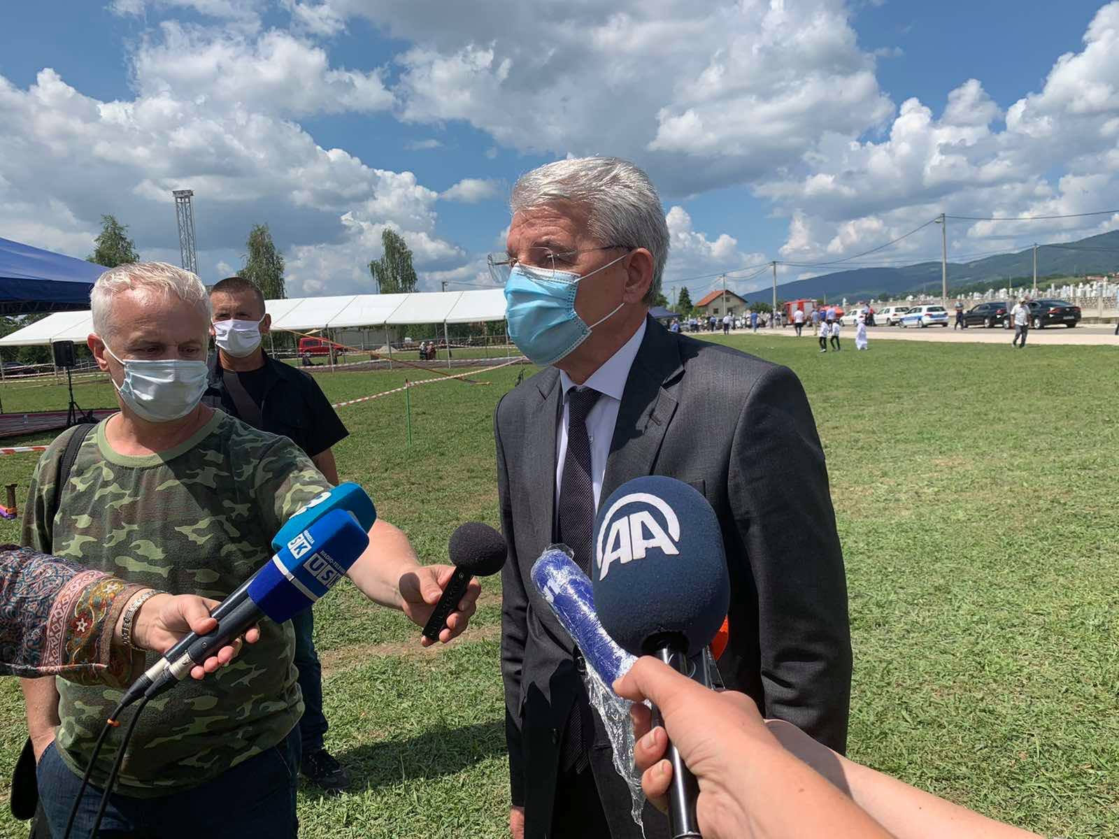 114674683_896043384250622_3907690819137527900_n