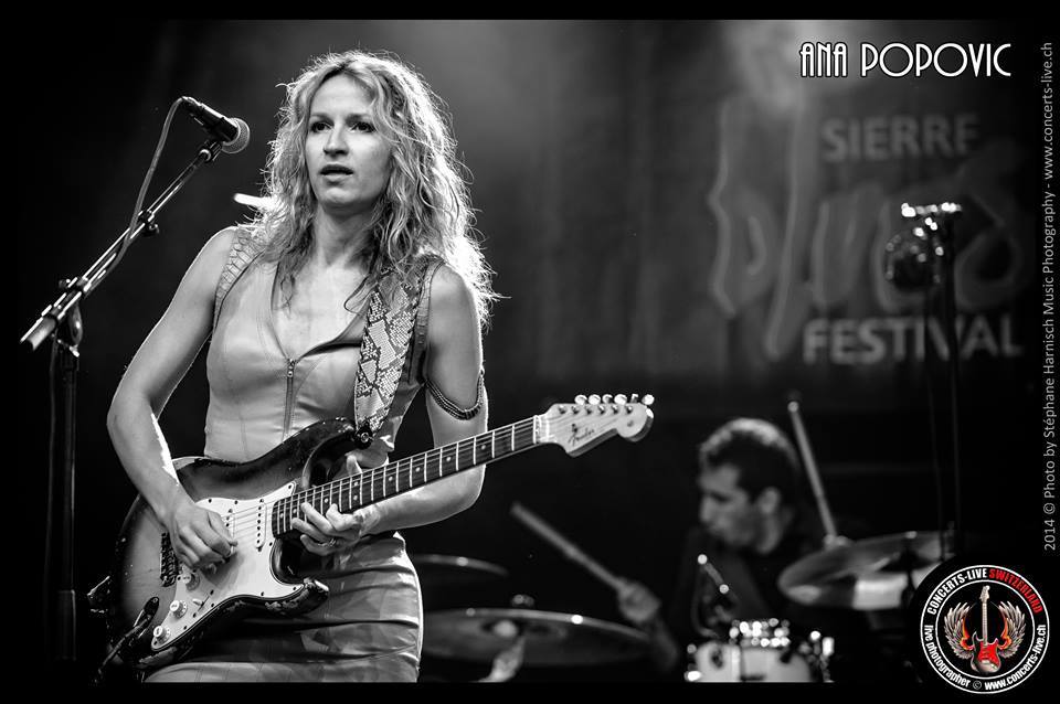 Facebook | Ana Popović