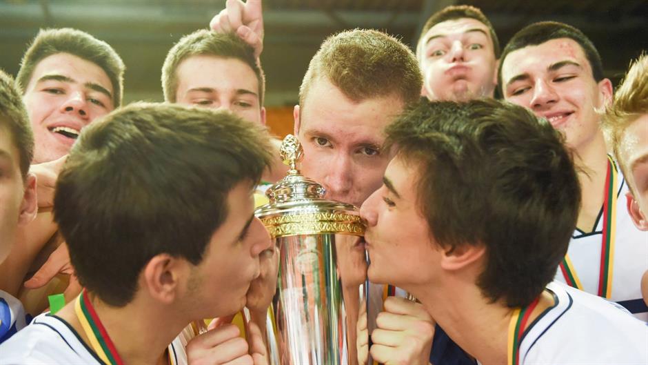 11847707_10153533205974061_1110603748_o