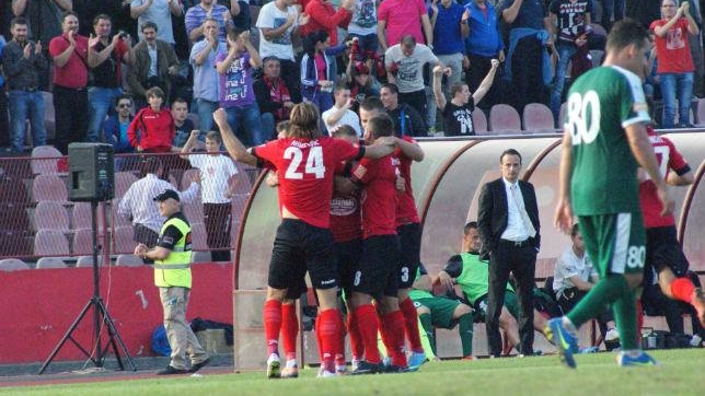 12096171_1061071950572453_5263049636349143757_n