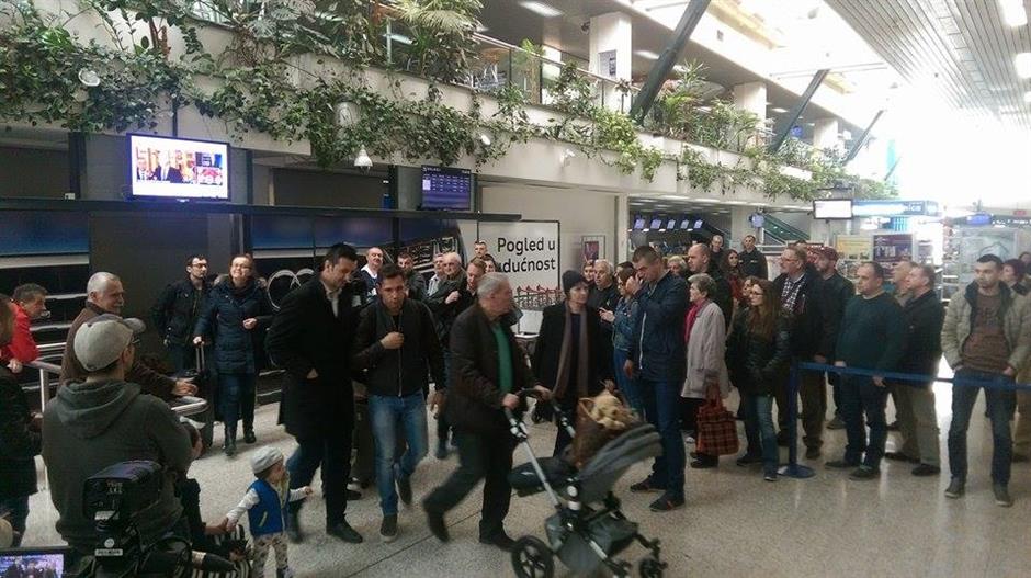 12325262_10153635793792979_1863629600_n