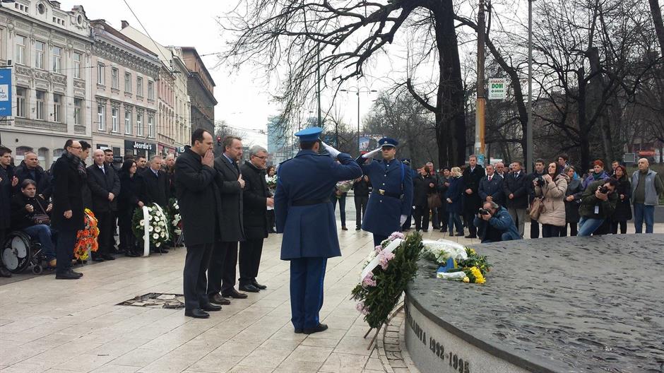 12788349_1747540042144718_1609074228_o