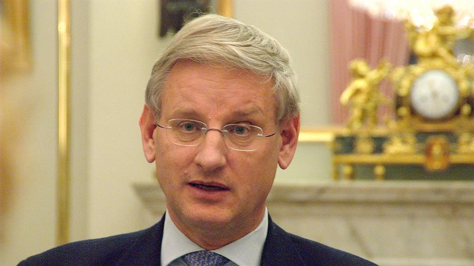 1280px-Carl_Bildt.b8dn3503382