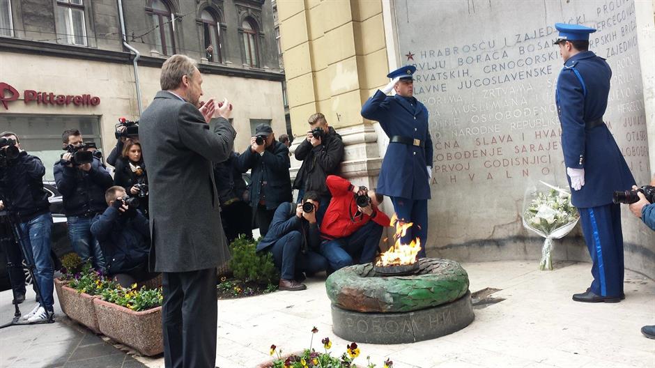 12810041_1747539775478078_855542705_o