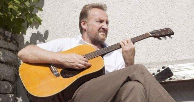 Facebook | Billy Andol