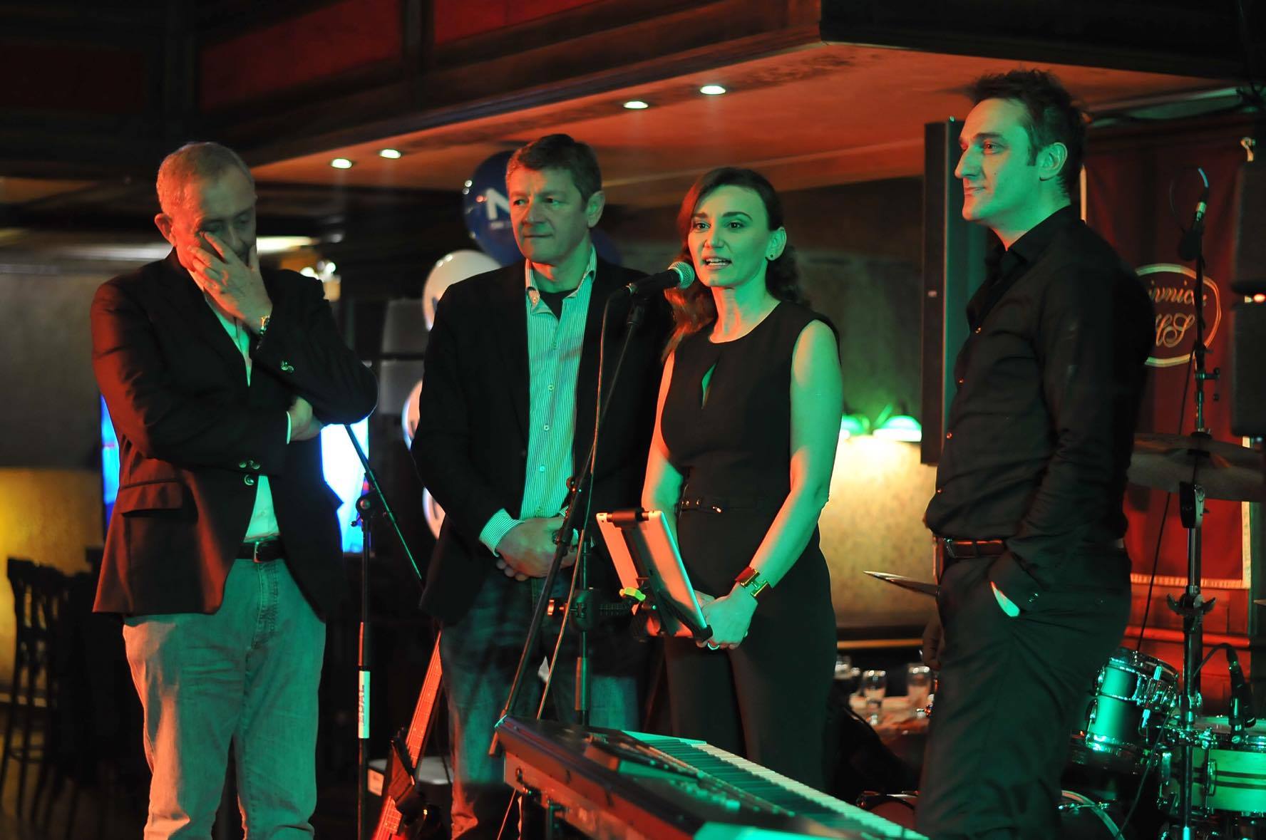 14958970_1334031219942420_2078934593_o