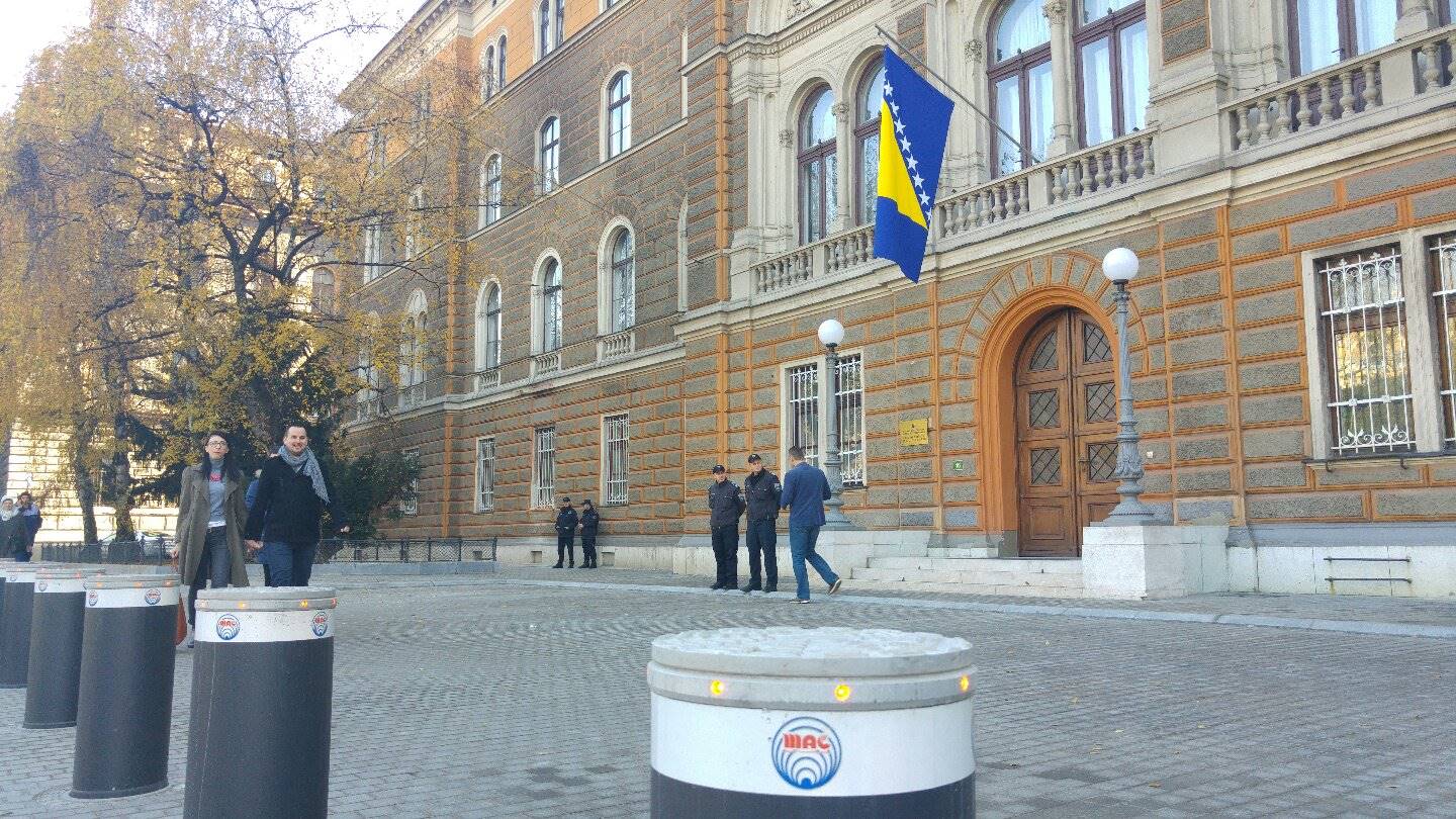 15215843_10154708984463744_1915760892_o