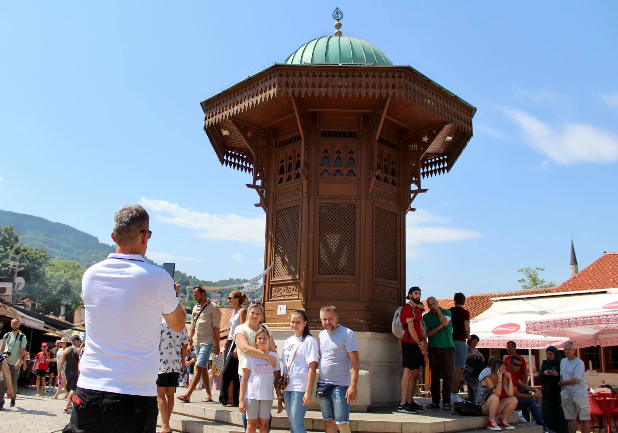 turisti, sarajevo, čaršija, sunčano